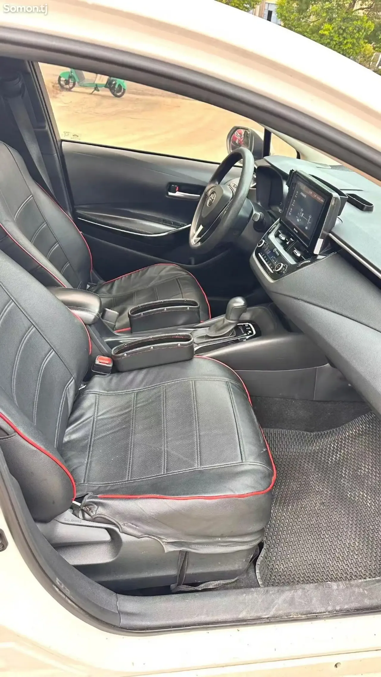 Toyota Corolla 2019 · 1.8 AT
