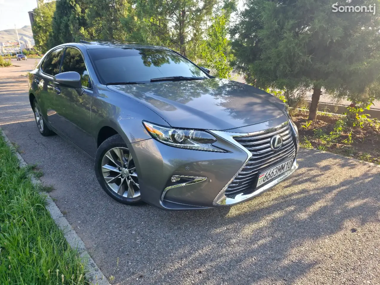 Lexus ES series 2014 · 3.0 AT