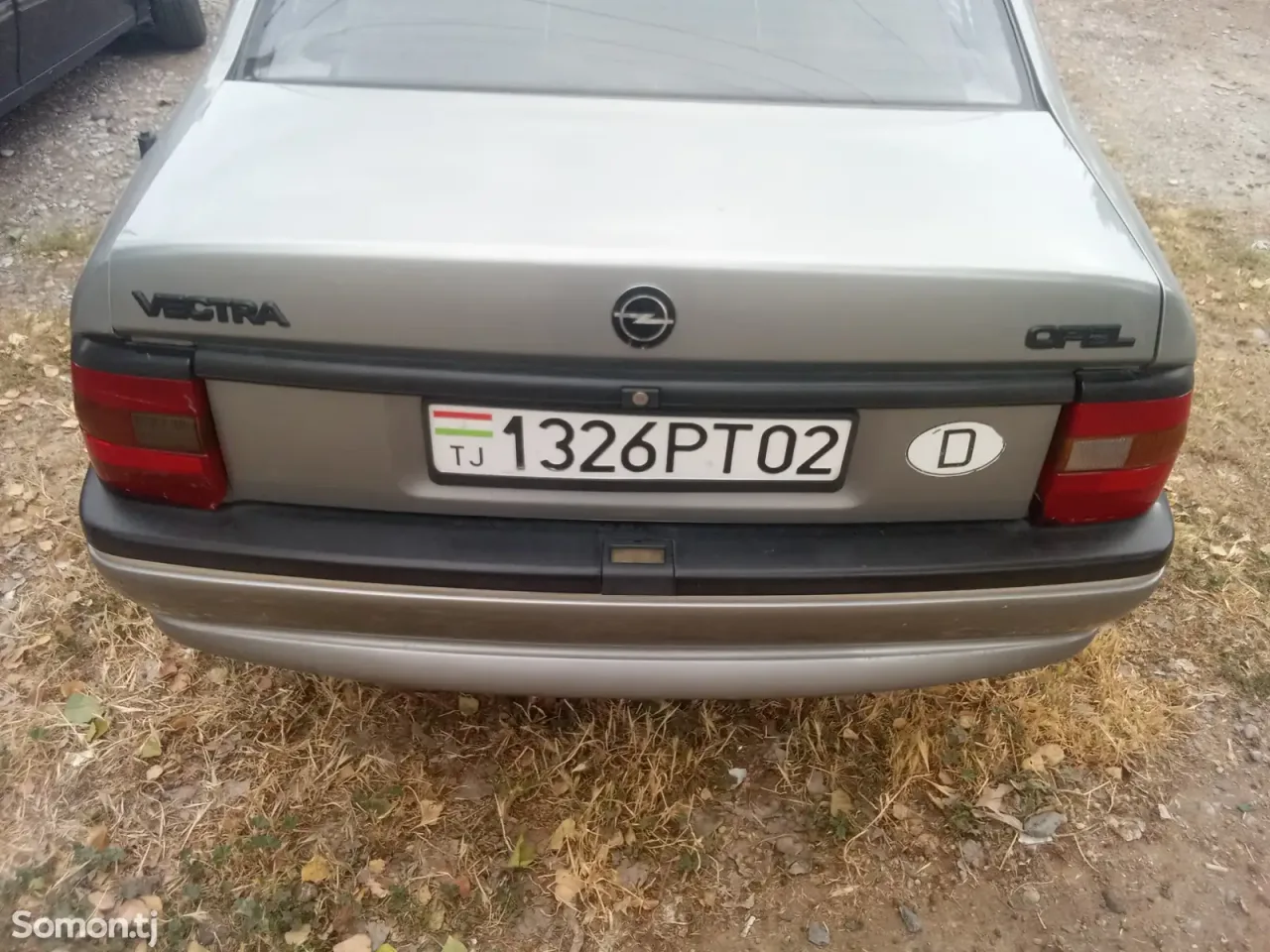 Opel Vectra A 1993 · 1.6 MT