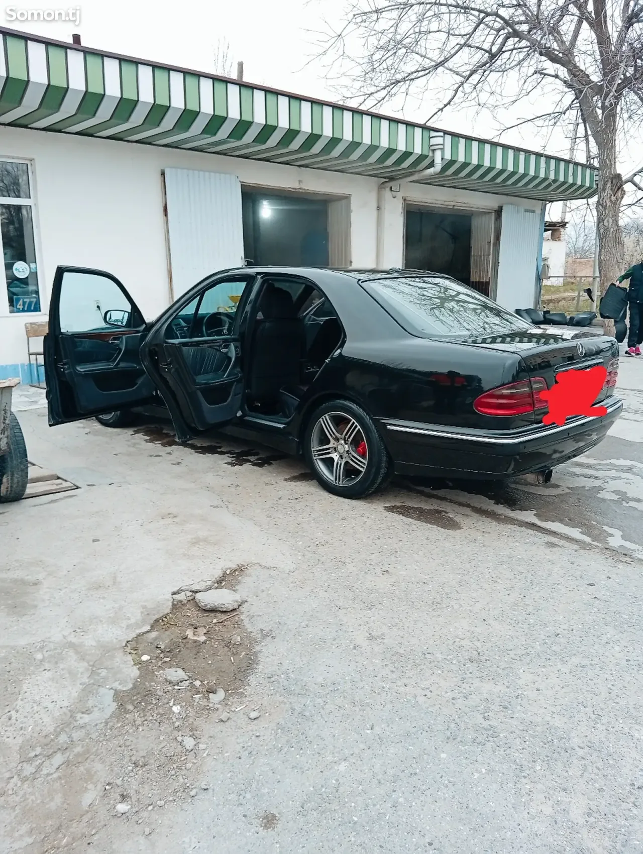 Mercedes-Benz E class 2001 · 3.2 AT