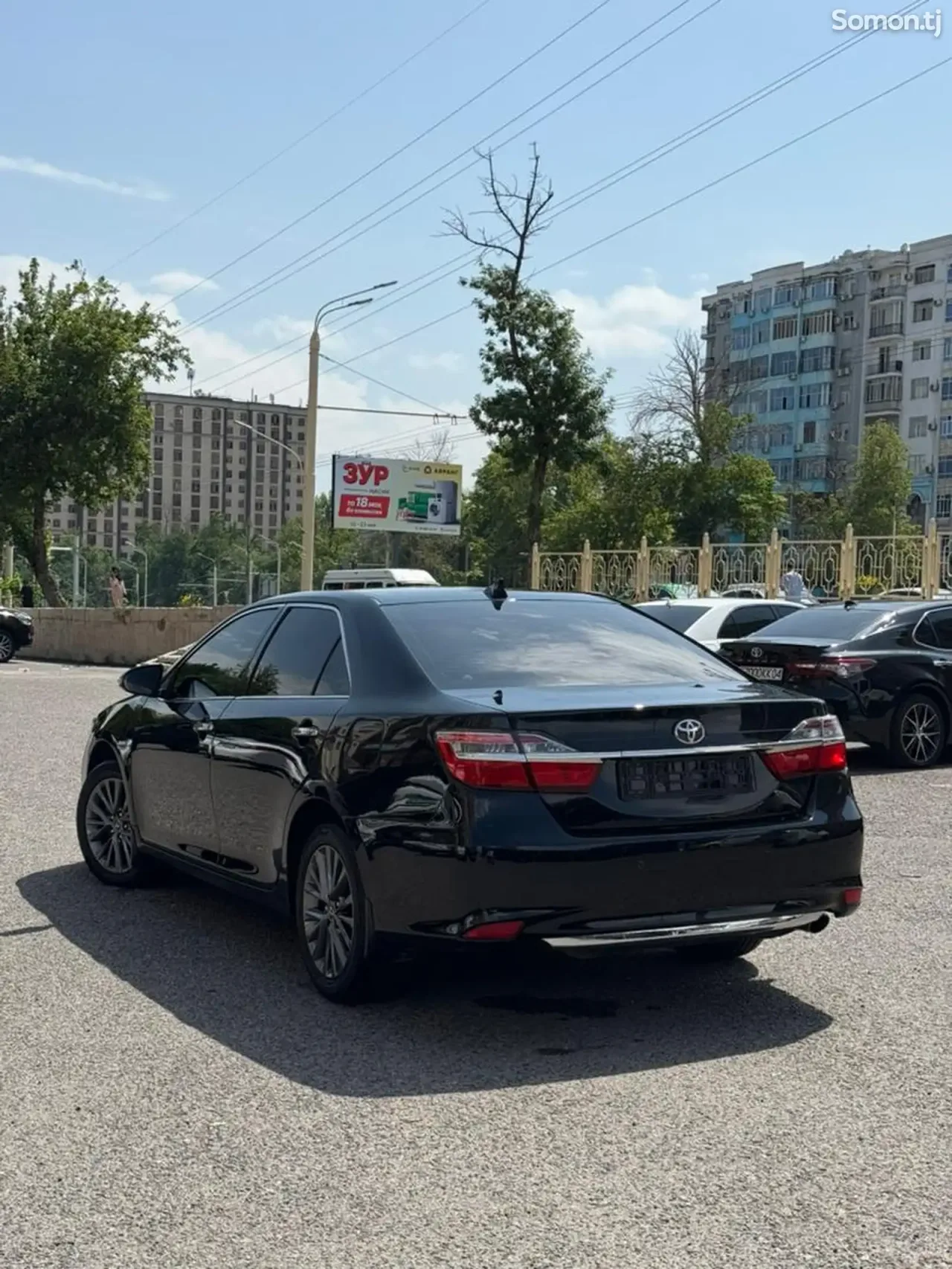 Toyota Camry 2016 · 2.5 AT