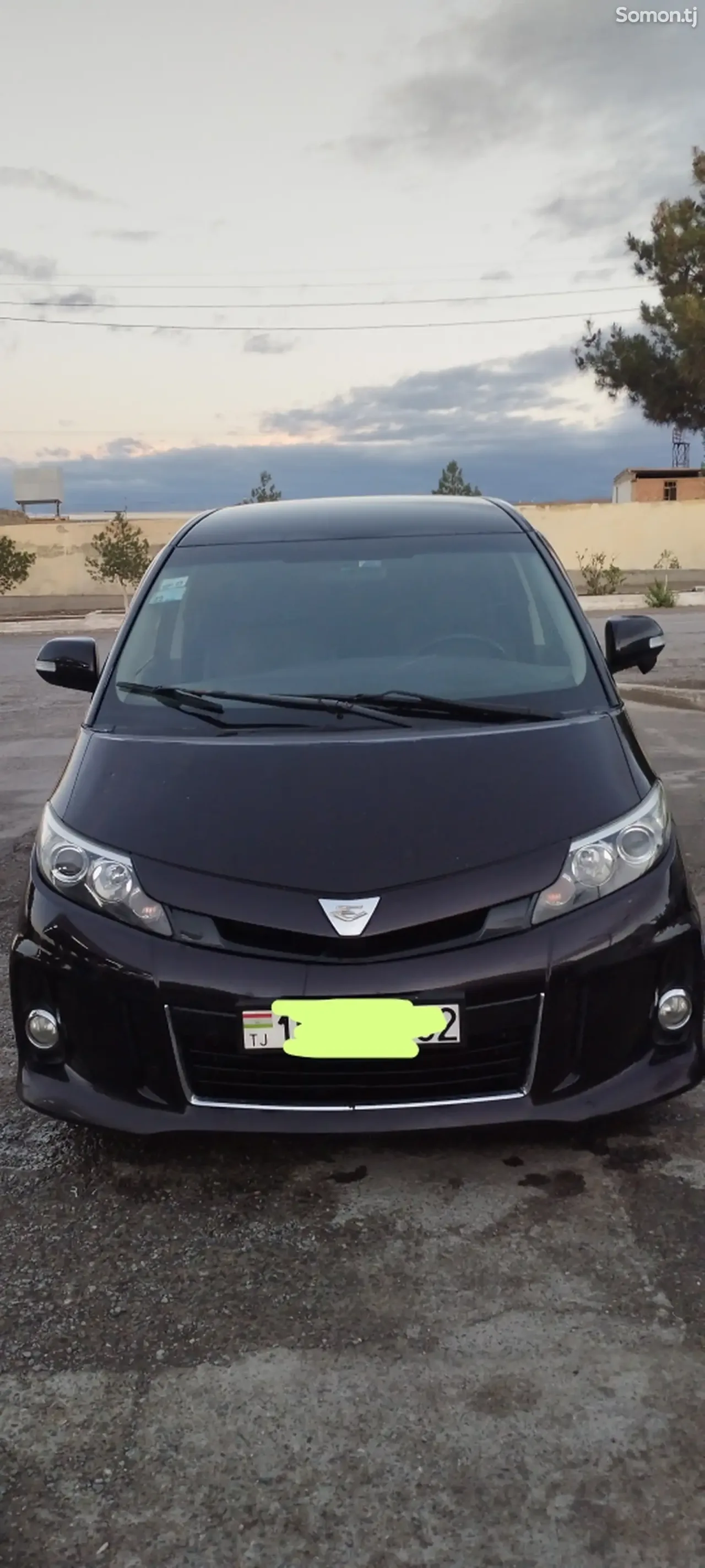 Toyota Estima 2014 · 2.4 CVT