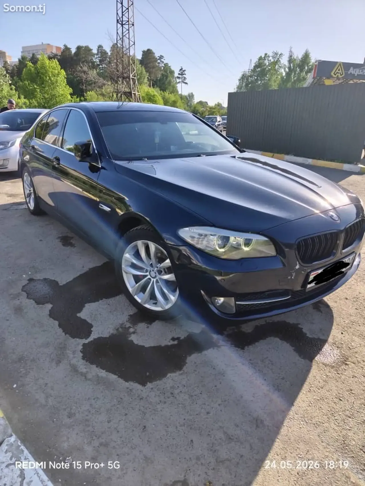BMW 6 series 2011 · AT