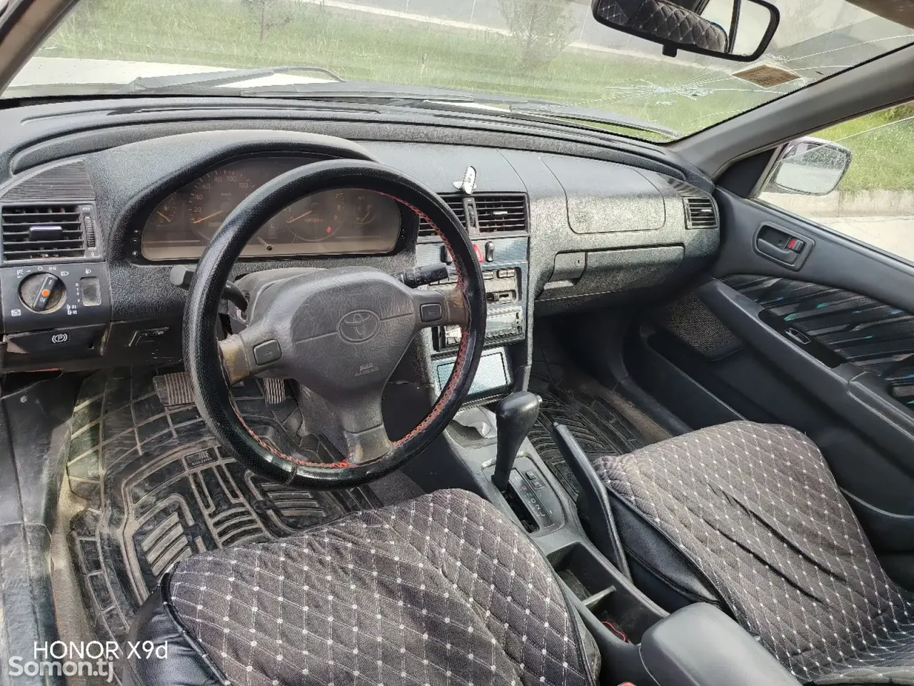 Toyota Carina 1999 · 1.8 AT