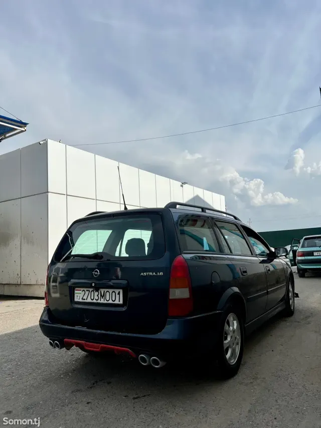 Opel Astra G 2003 · 1.6 MT