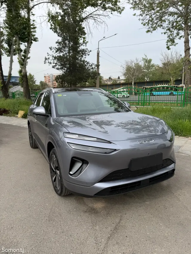 BYD Song Plus 2025 · AT