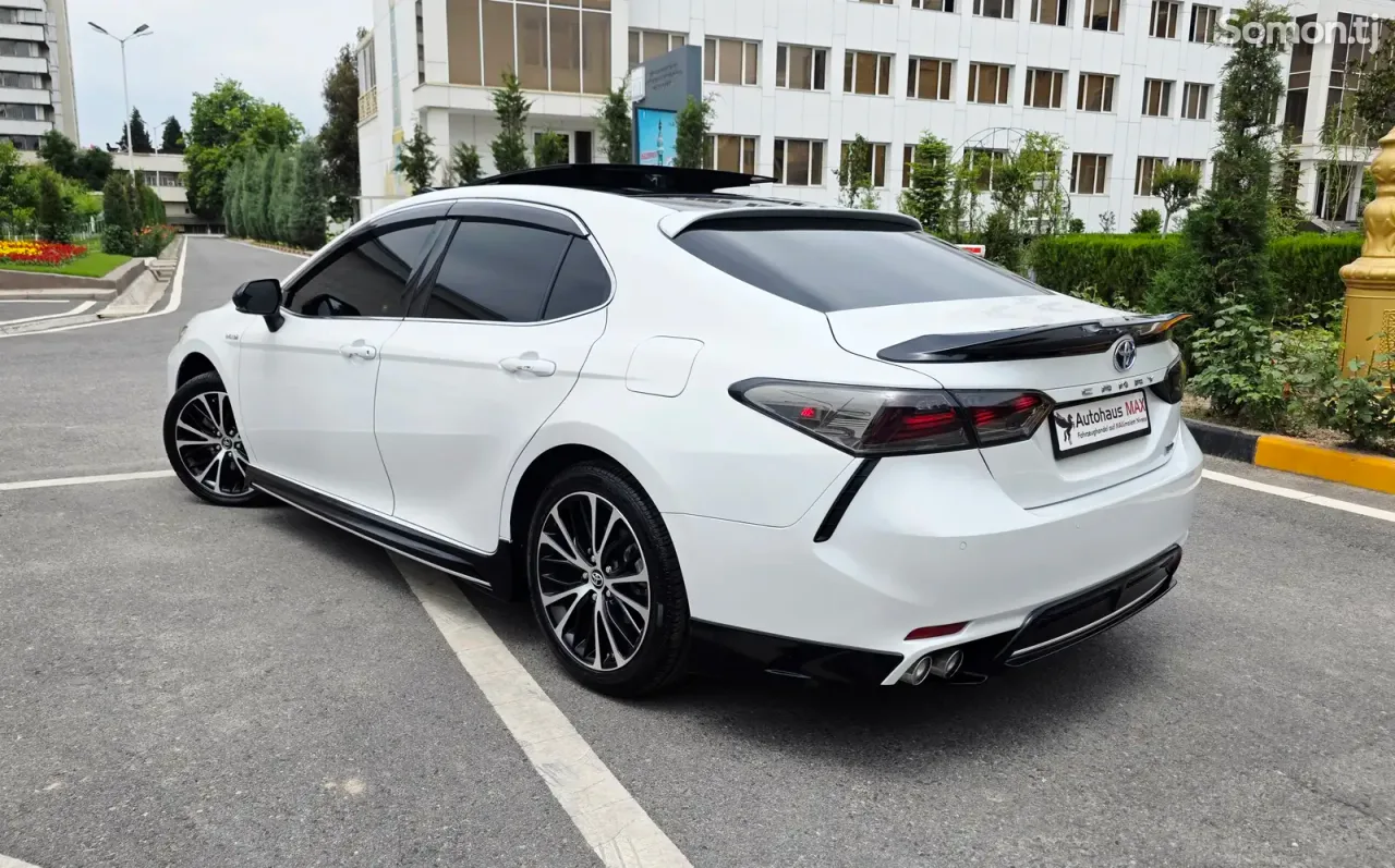 Toyota Camry 2020 · 2.5 CVT