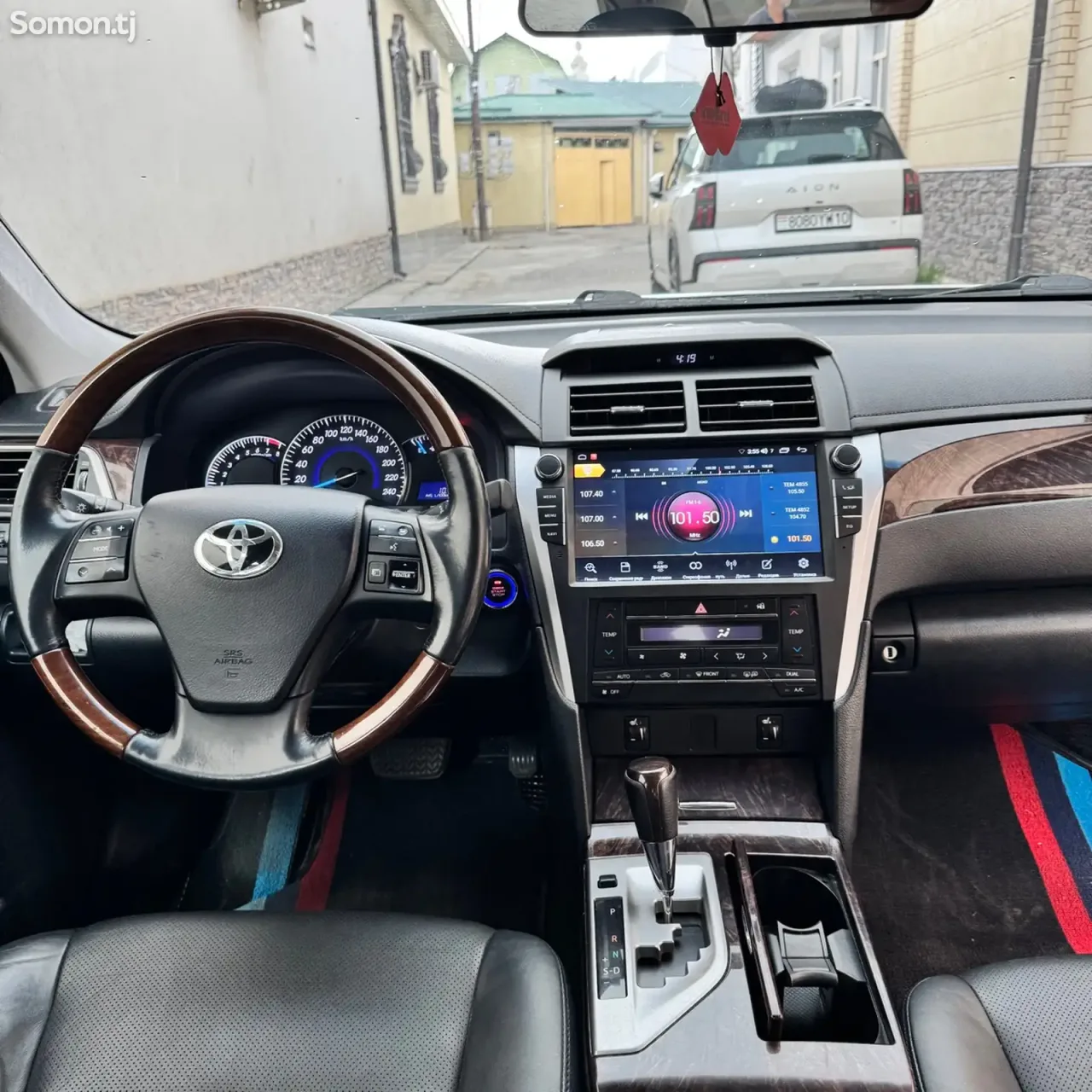 Toyota Camry 2016 · 2.0 AT