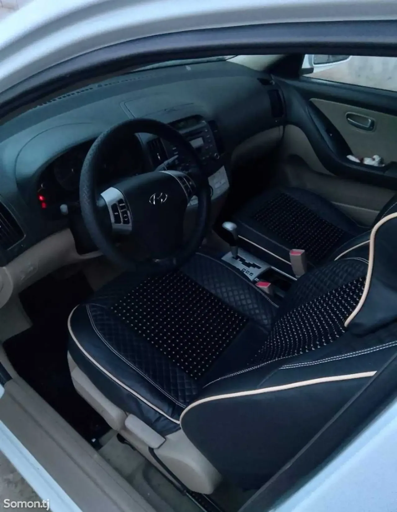 Hyundai Avante 2008 · 1.6 AT