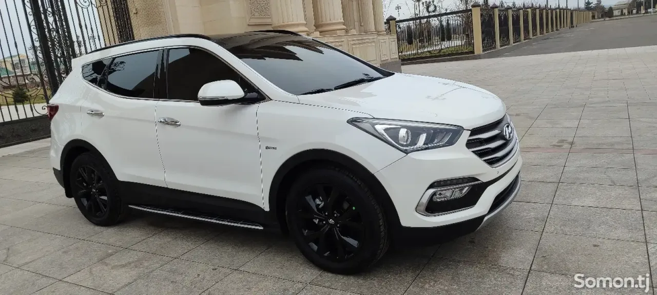 Hyundai Santa Fe 2016 · 2.0 AT
