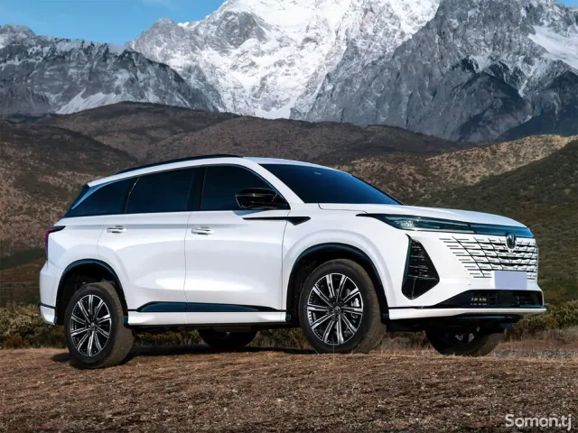 Changan CS 75 Plus 2025 · AT