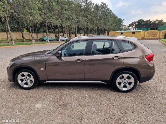 BMW X1 2010 · 2.5 AT