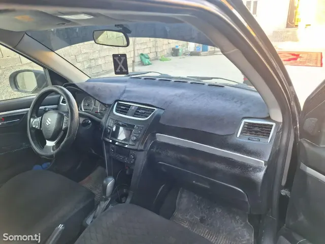 Suzuki Swift 2014 · 1.2 AT