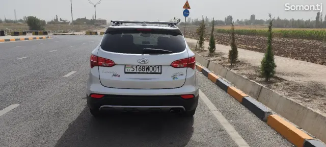 Hyundai Santa Fe 2015 · 2.4 AT