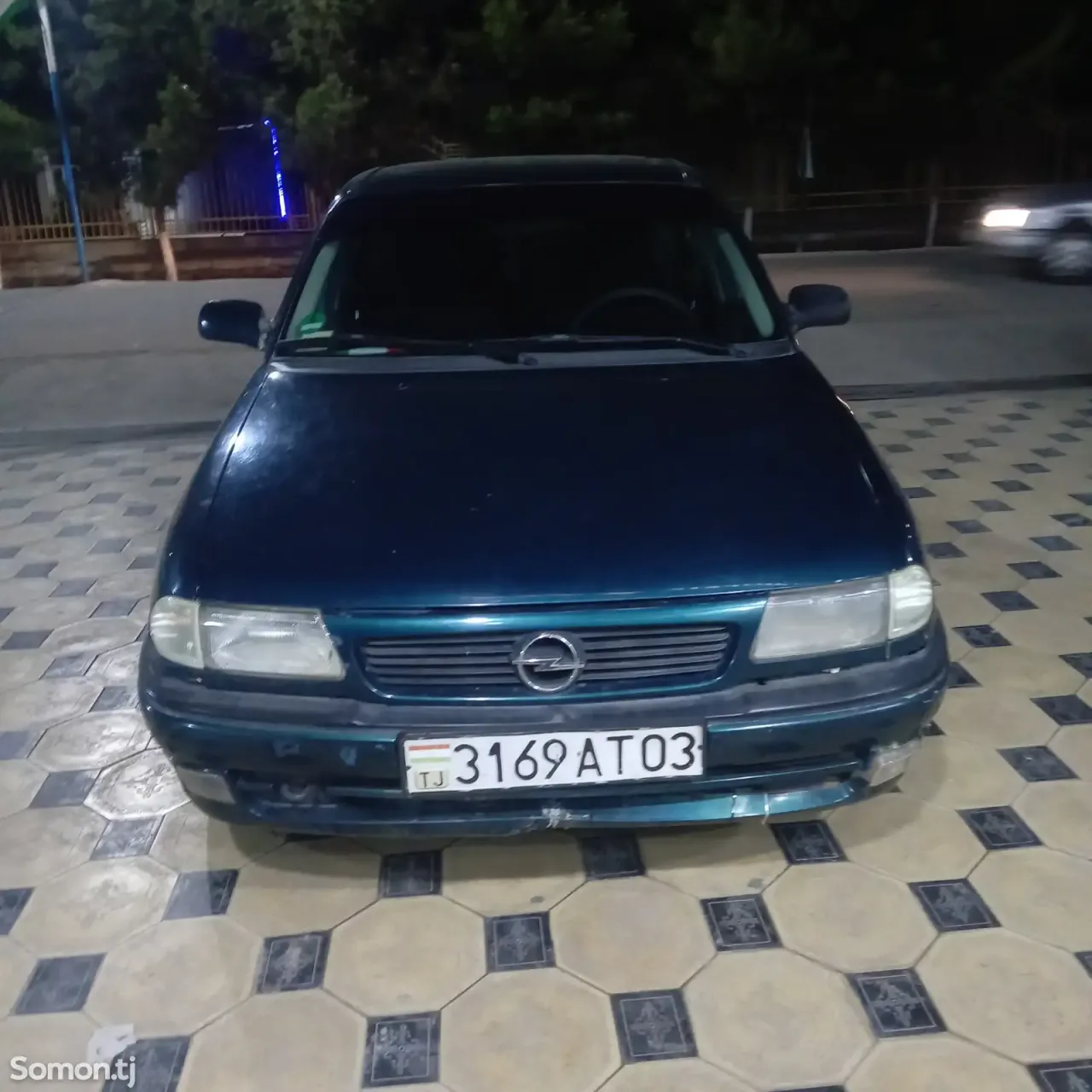 Opel Astra F 1996 · 0.6 MT