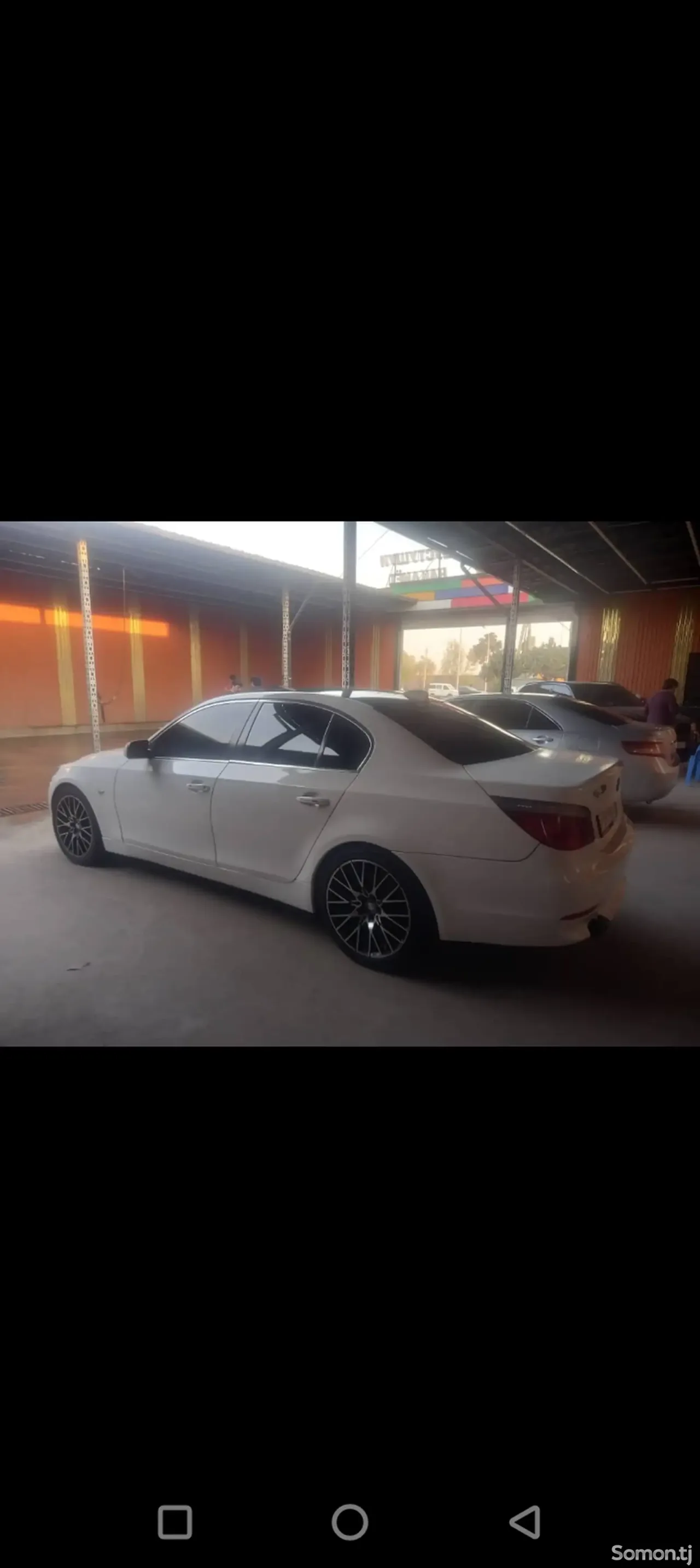 BMW M5 2005 · 2.2 AT