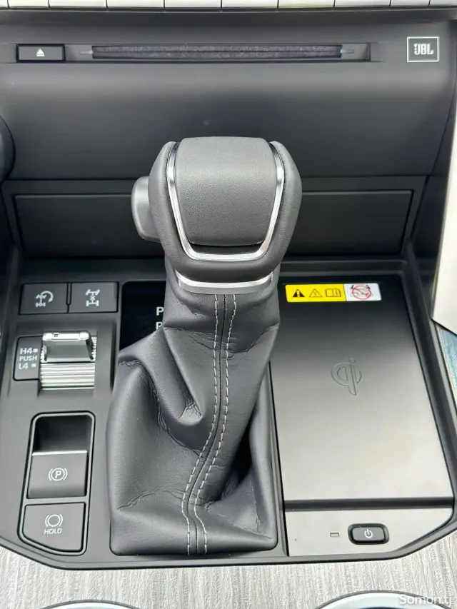 Toyota Land Cruiser 2025 · 4.0 AT