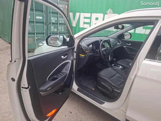 Hyundai Santa Fe 2015 · 2.0 AT