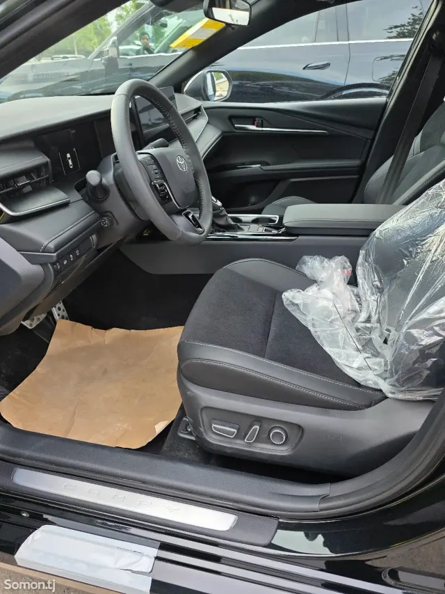 Toyota Camry 2026 · 2.0 AT