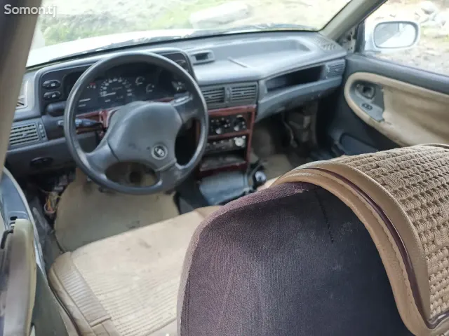 Daewoo Nexia 2002 · 1.6 MT