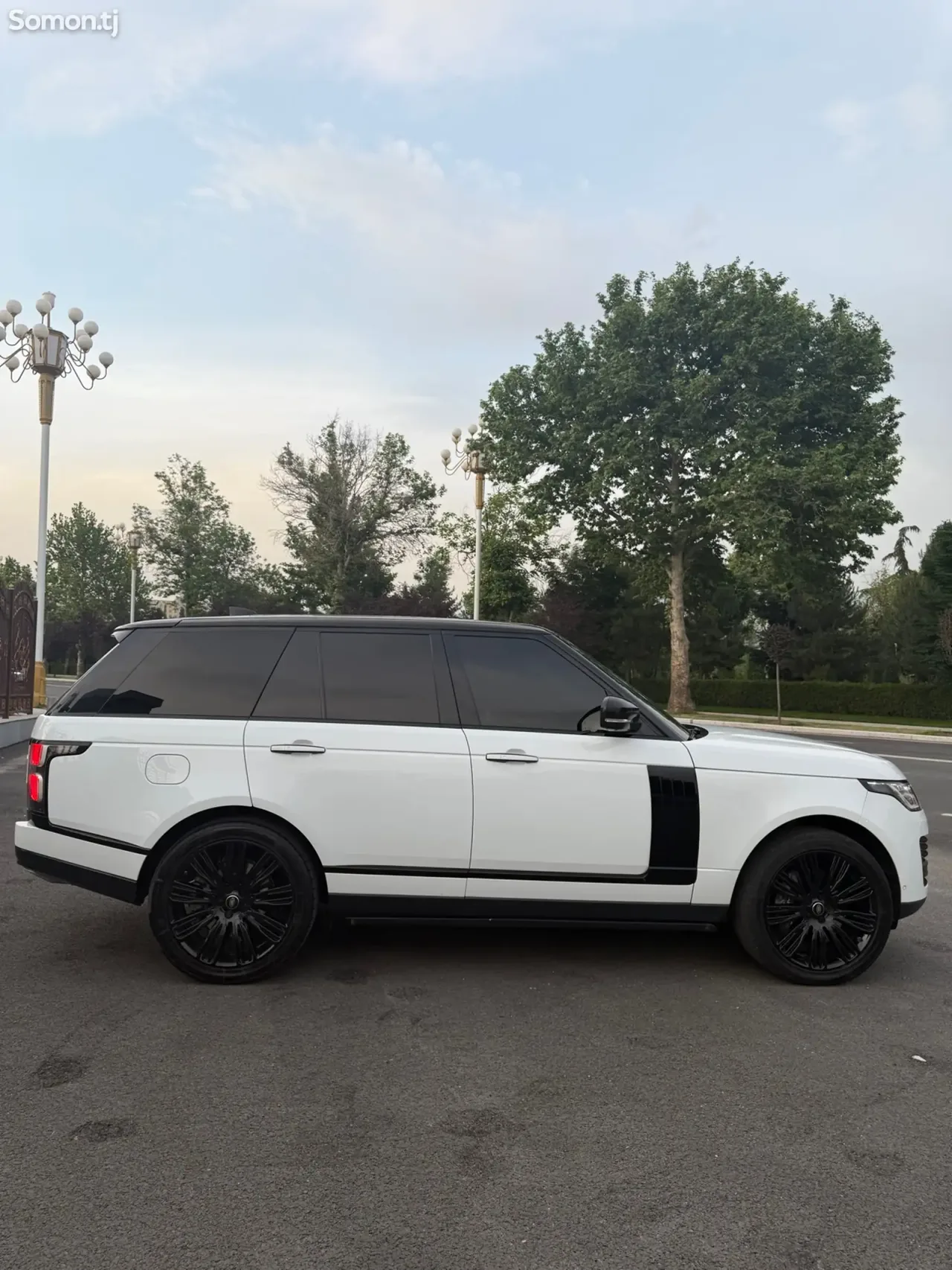 Land Rover Vogue 2019 · 5.0 AT
