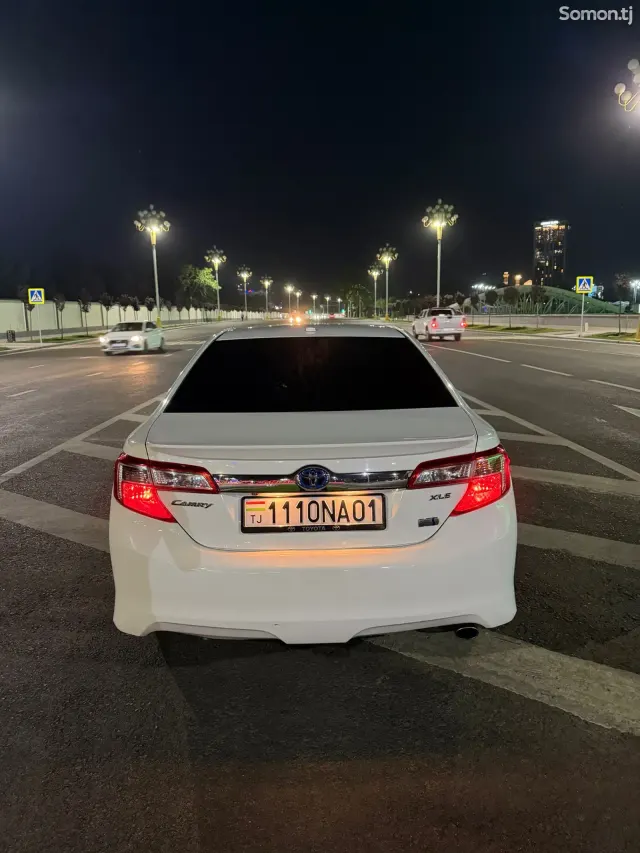 Toyota Camry 2013 · 2.5 AT