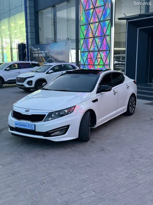 Kia K5 2011 · 2.0 AT