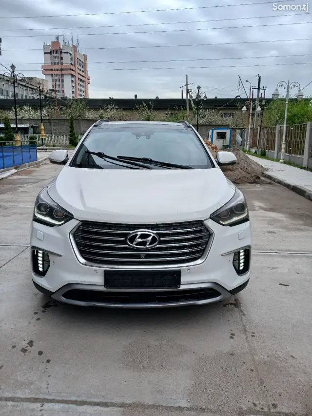 Hyundai Santa Fe 2017 · 2.2 AT