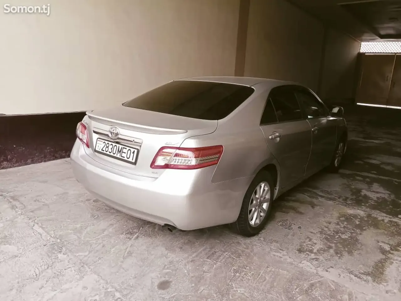 Toyota Camry 2010 · 2.4 AT