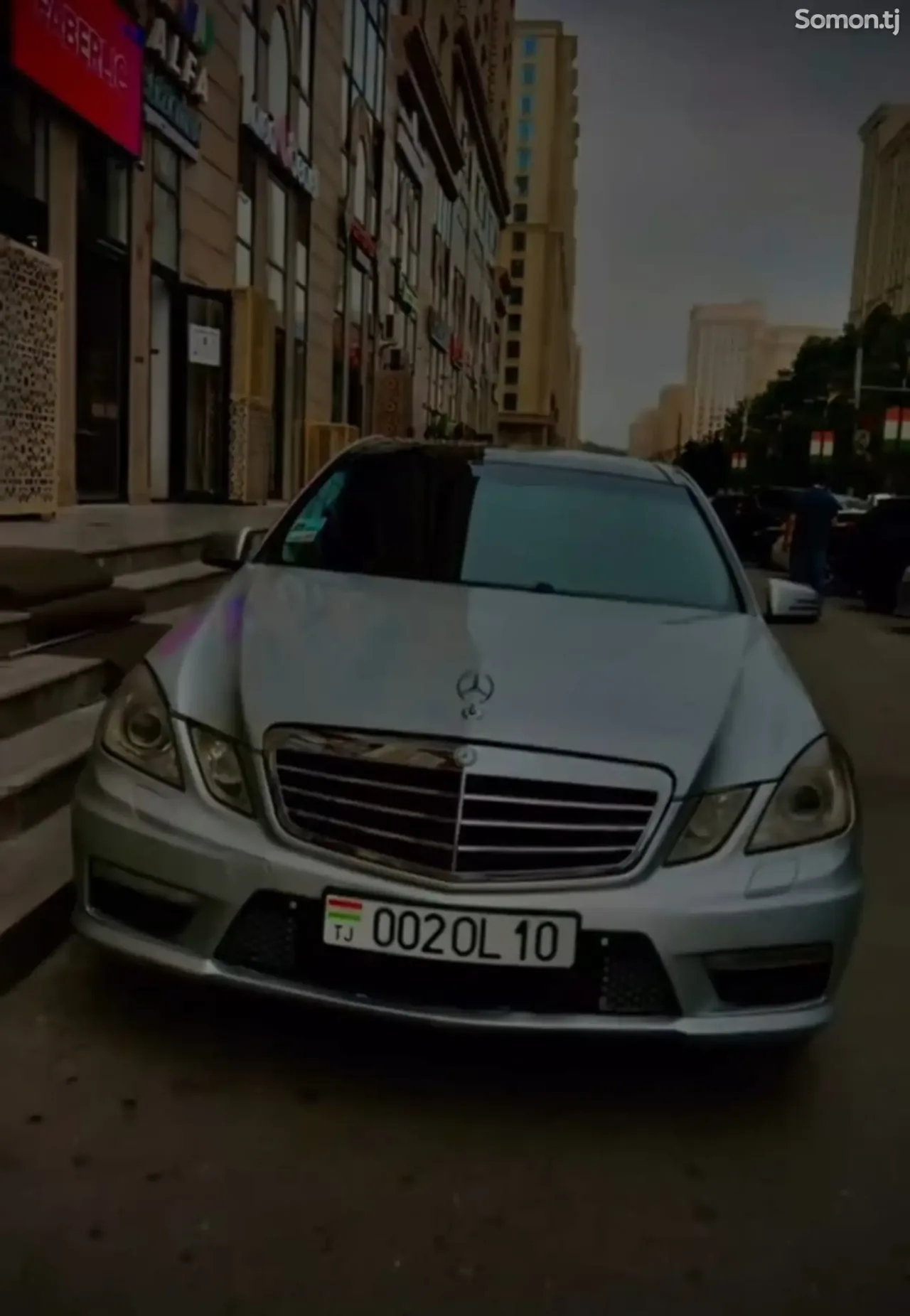 Mercedes-Benz E class 2012 · 3.5 AT