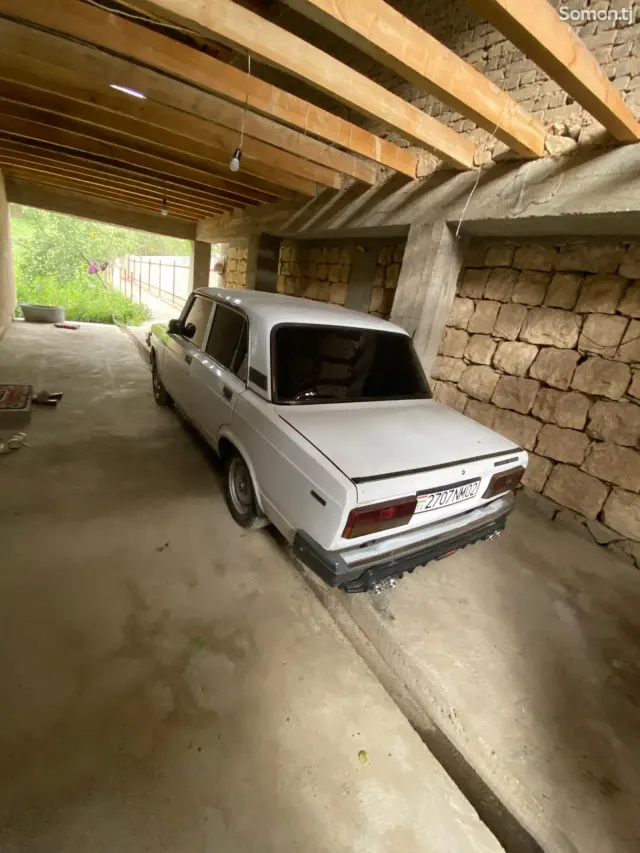 Lada (ВАЗ) 2107 2004 · 1.6 MT