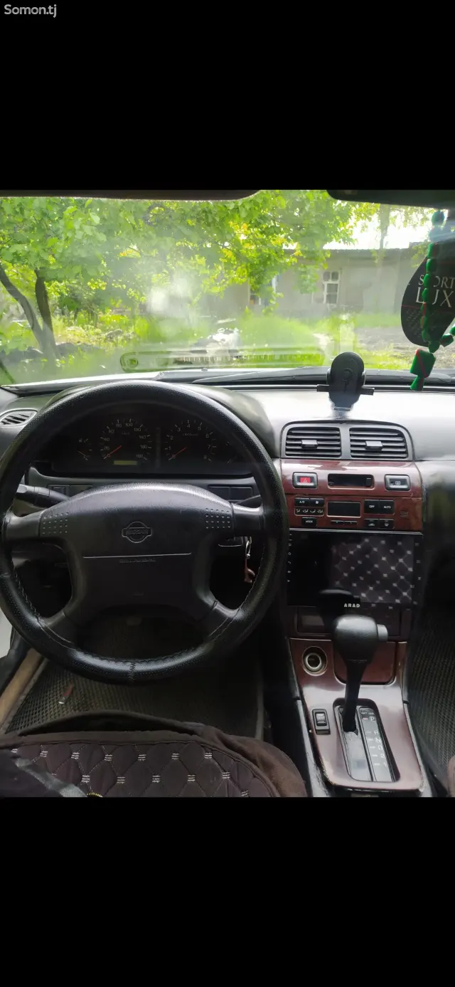 Nissan Cefiro 1998 · 2.0 AT