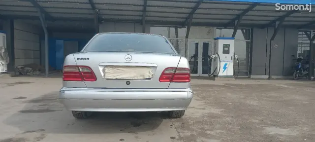 Mercedes-Benz E class 1998 · 2.3 MT