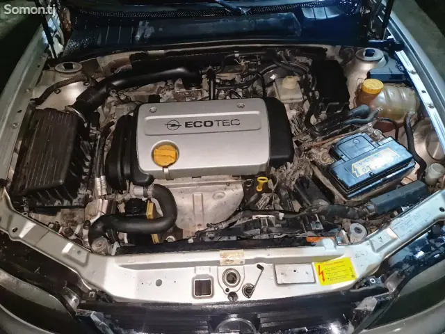Opel Vectra B 1998 · 1.6 MT