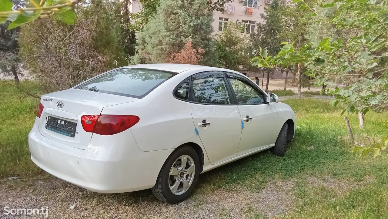 Hyundai Avante 2008 · 1.6 AT