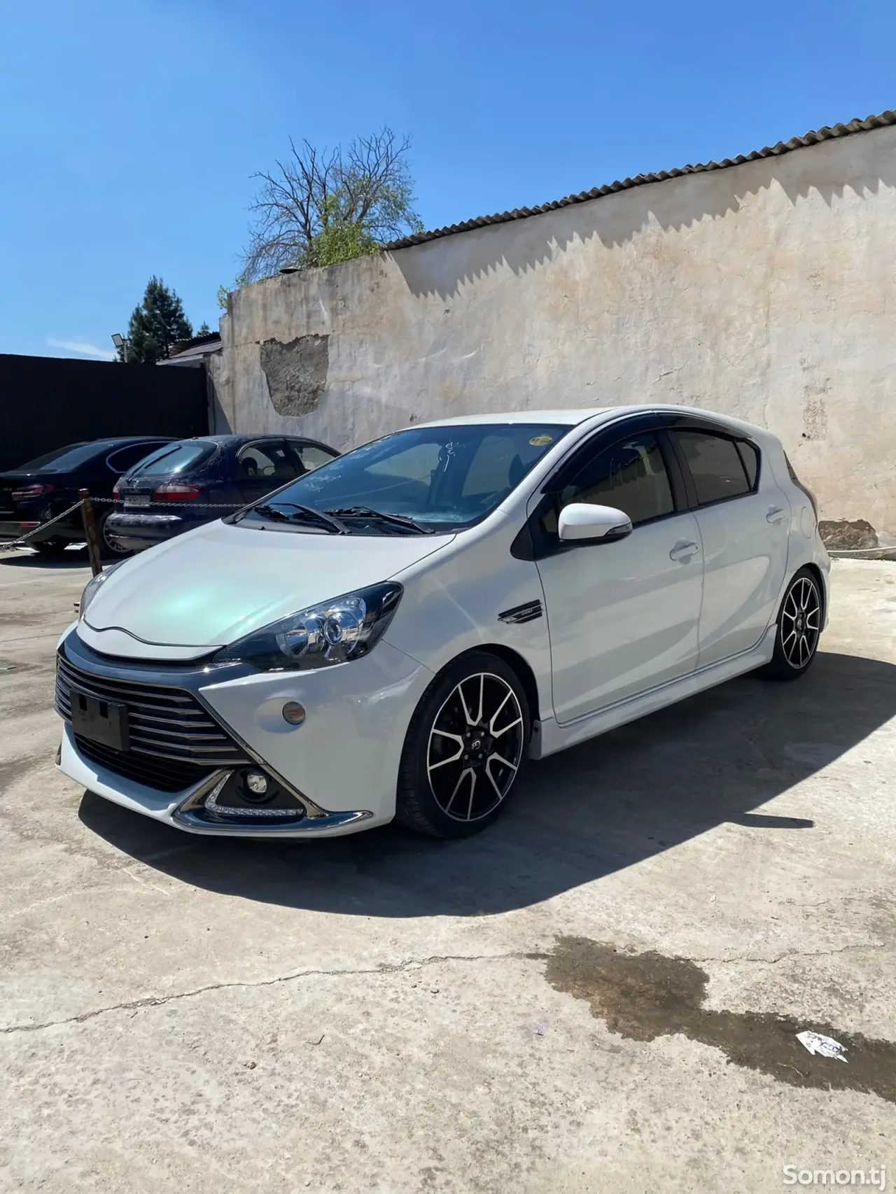 Toyota Aqua 2016 · 1.5 AT
