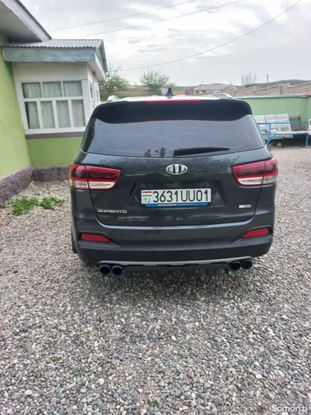 Kia Sorento 2015 · 2.0 AT