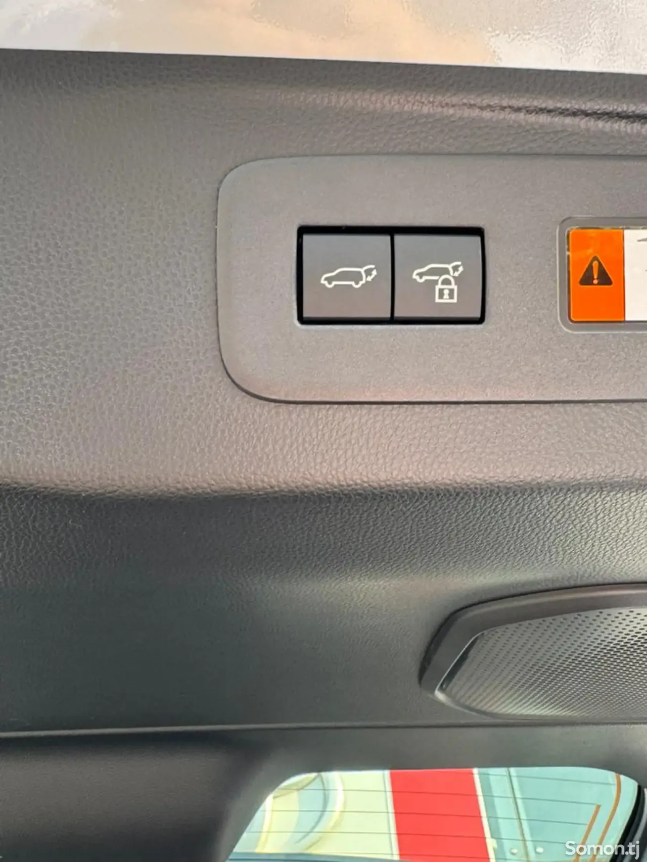 Toyota Land Cruiser Prado 2025 · 2.4 AT