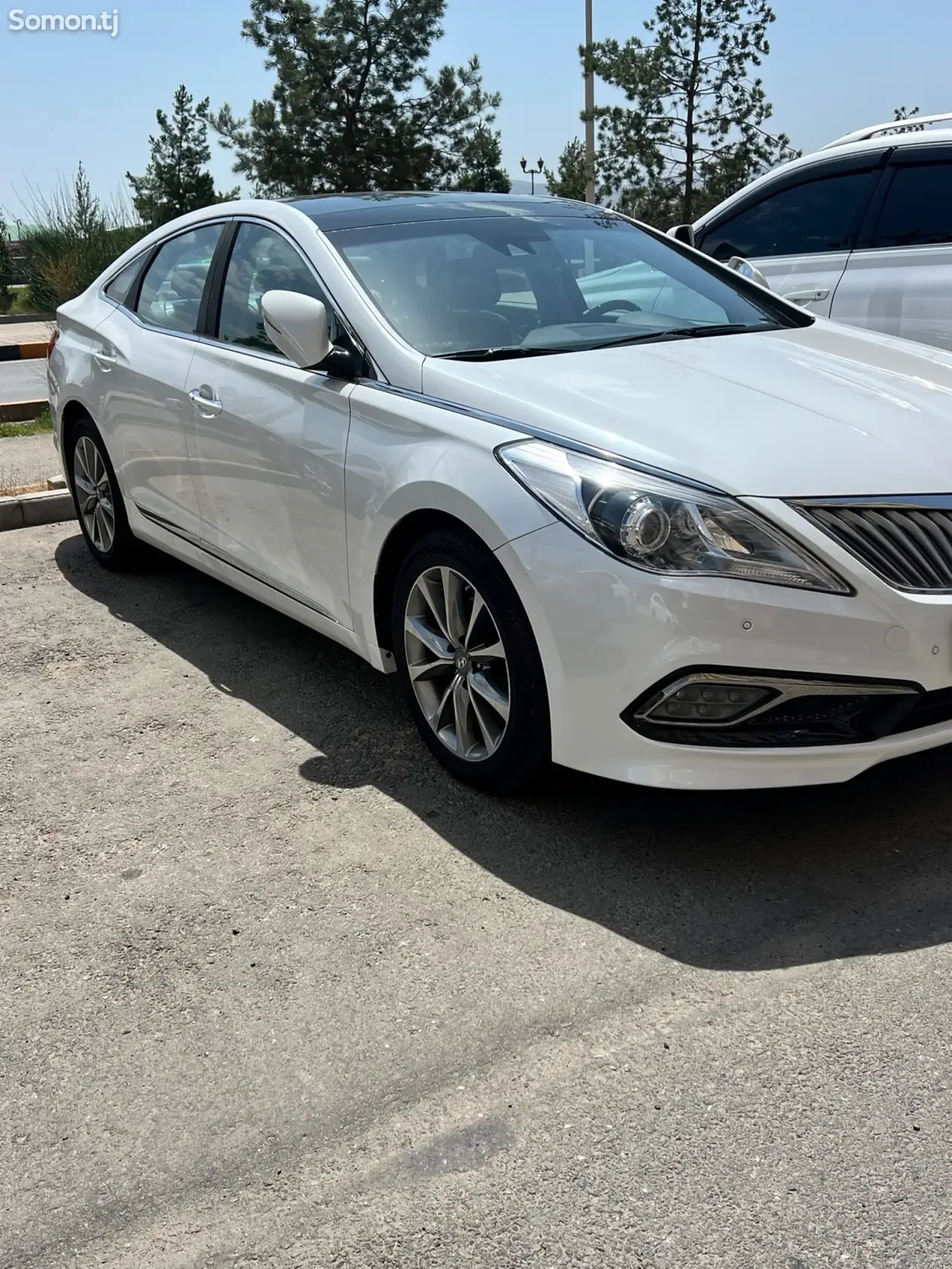 Hyundai Grandeur 2014 · 2.4 AT