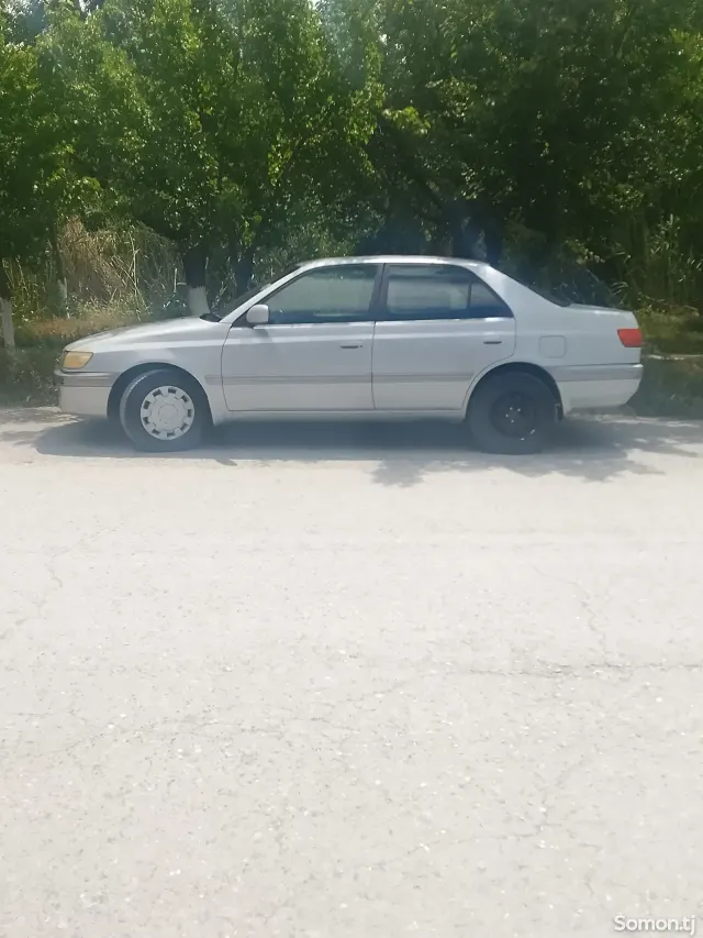 Toyota Carina 1998 · 2.0 AT