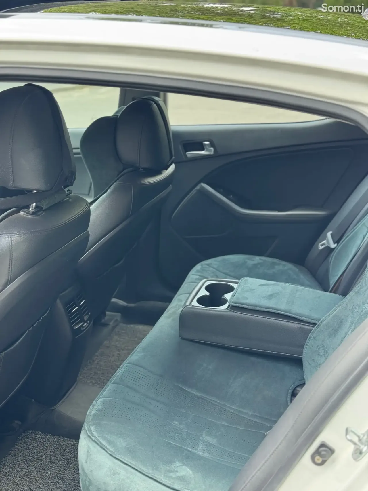 Kia K5 2015 · 2.0 AT
