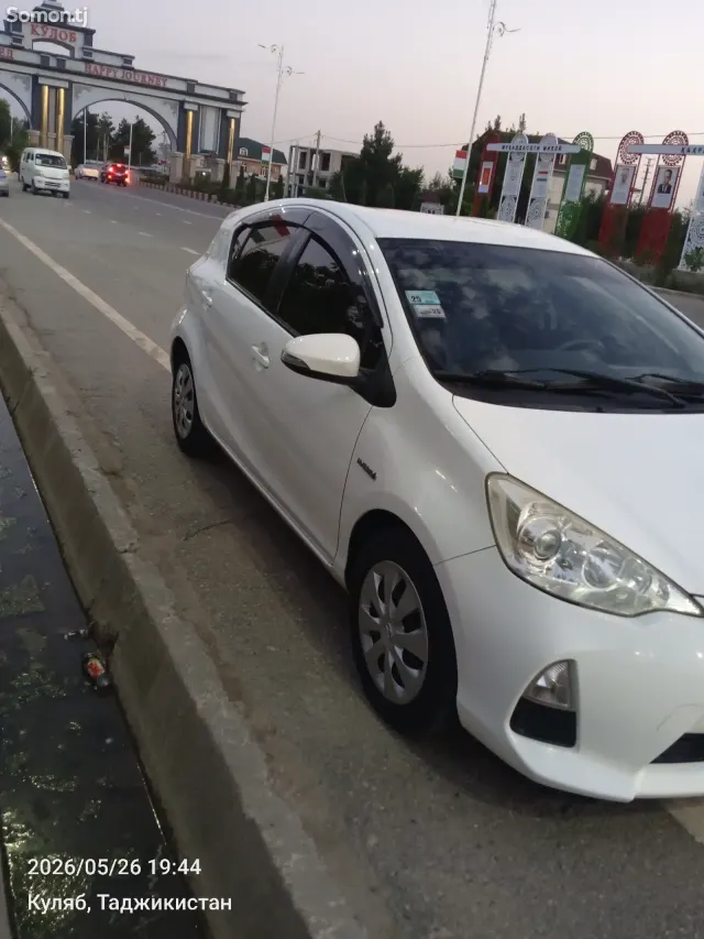 Toyota Aqua 2014 · 1.5 AT