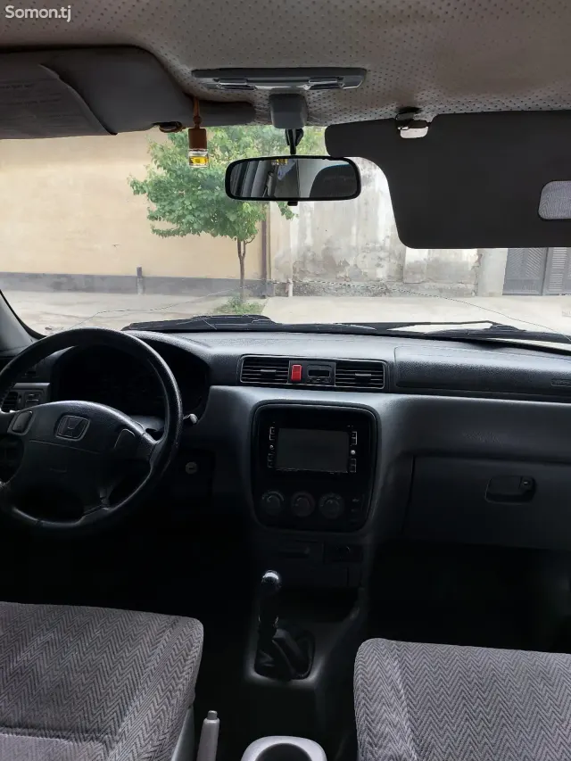 Honda CR-V 1998 · 2.4 MT