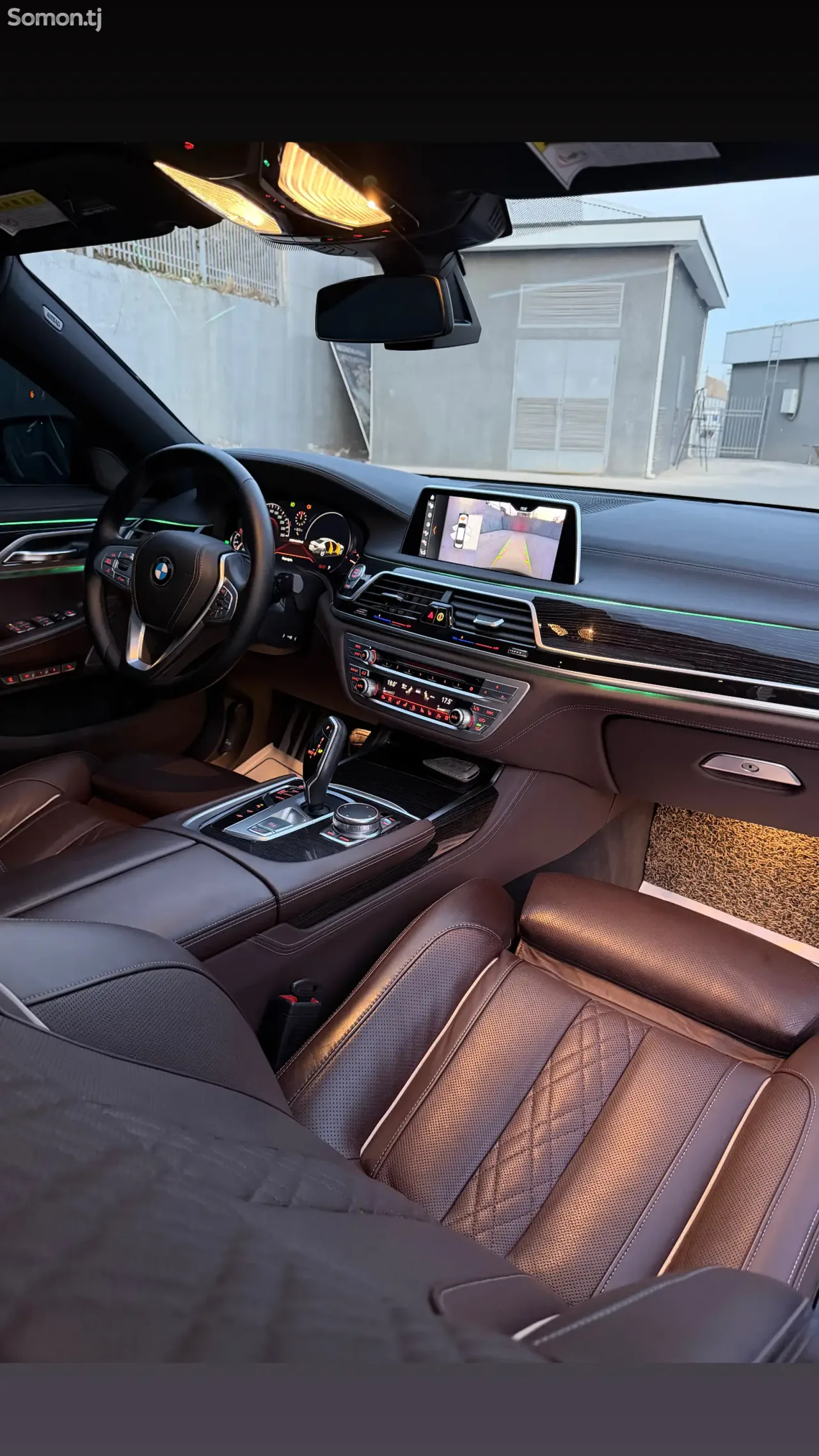 BMW 7 series 2018 · 0.4 AT