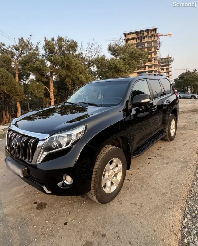 Toyota Land Cruiser Prado 2016 · 4.7 AT