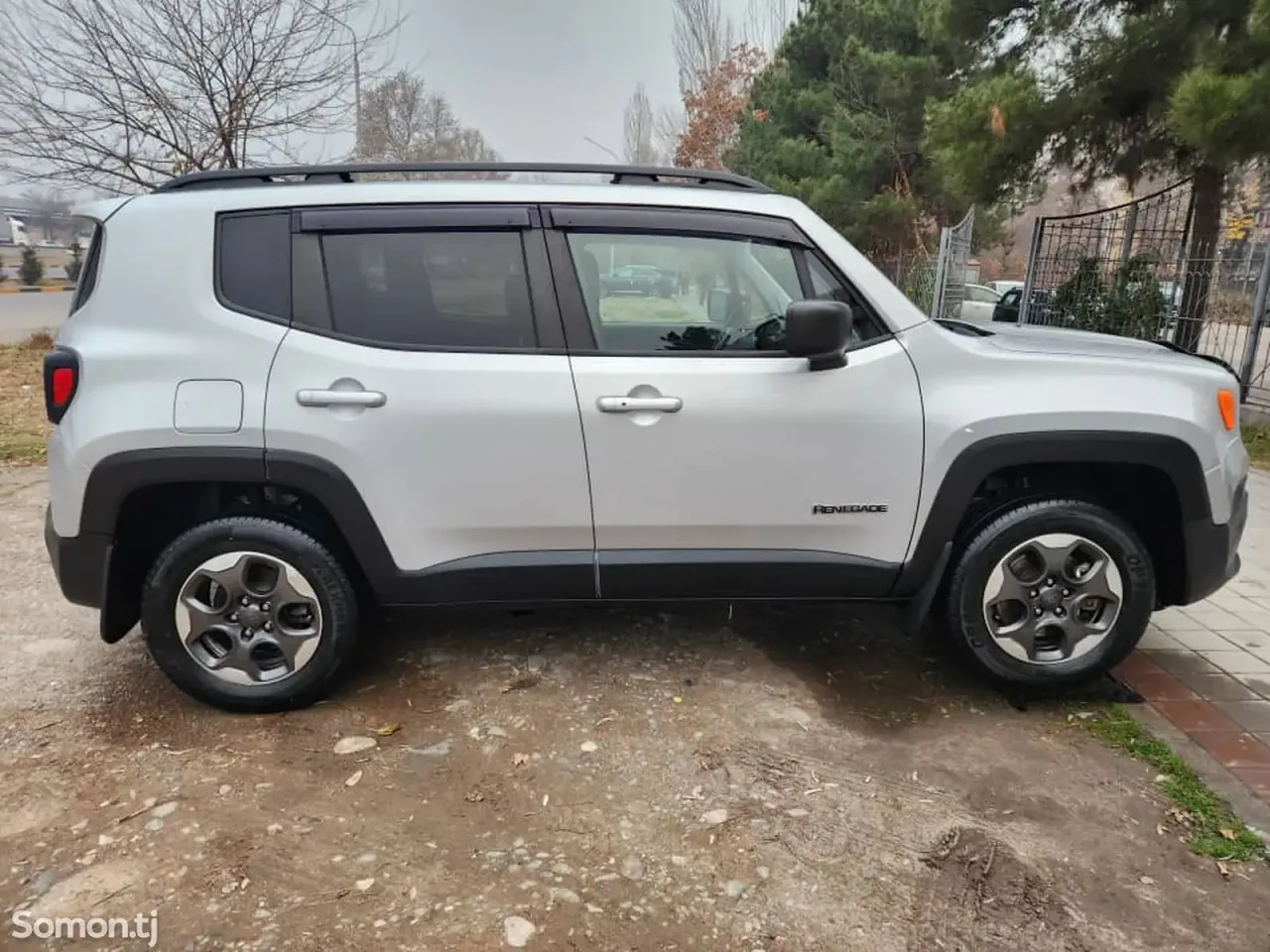 Jeep Renegade 2019 · 2.5 AT