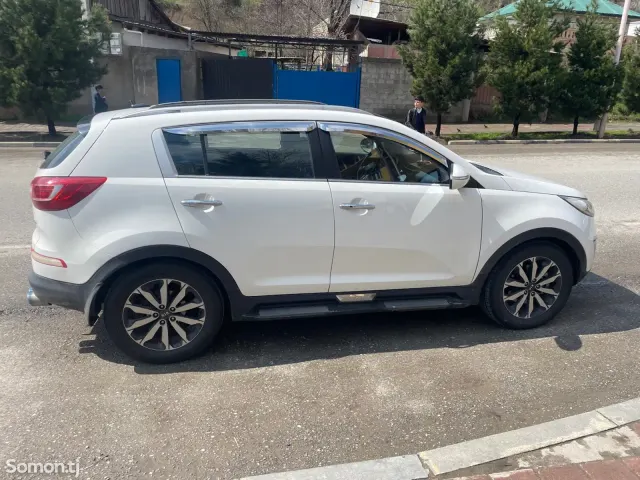 Kia Sportage 2011 · 2.0 AT