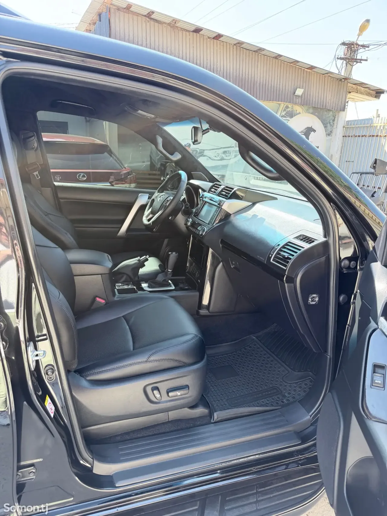 Toyota Land Cruiser Prado 2017 · 3.0 AT