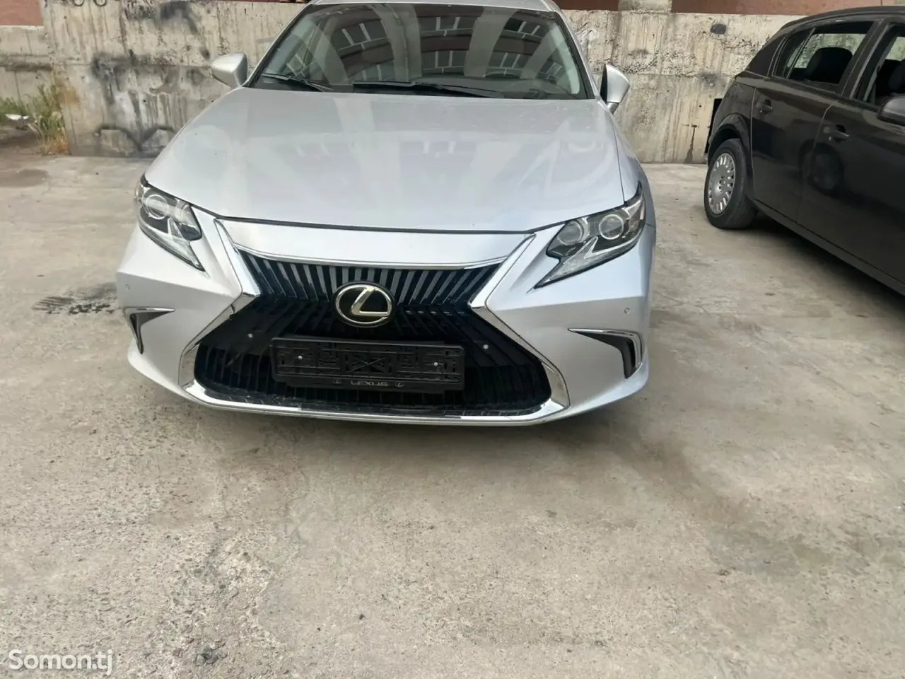 Lexus ES series 2014 · 3.5 AT