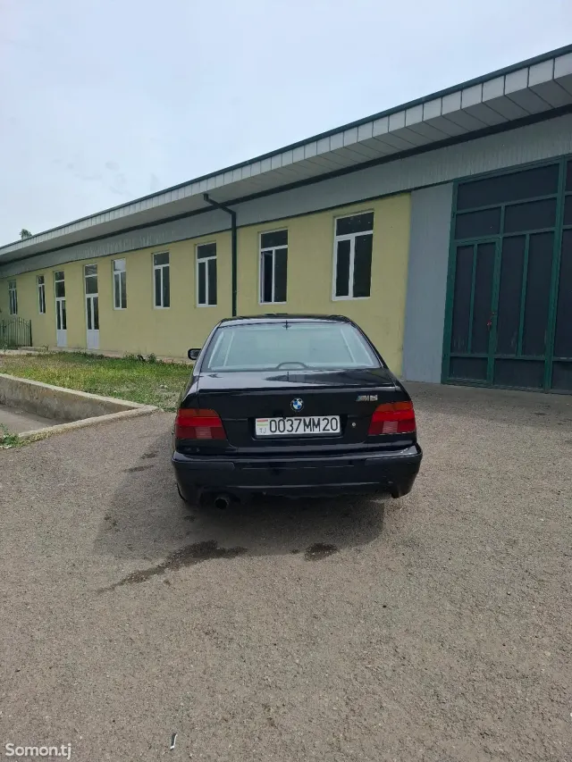 BMW 5 series 2000 · 3.5 AT